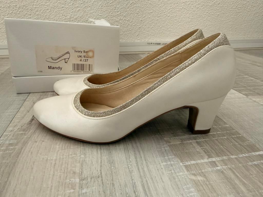 Bruidsschoenen Avalia Mandy - Maat 37, Kleding | Dames, Schoenen, Ophalen of Verzenden, Zo goed als nieuw, Wit, Pumps