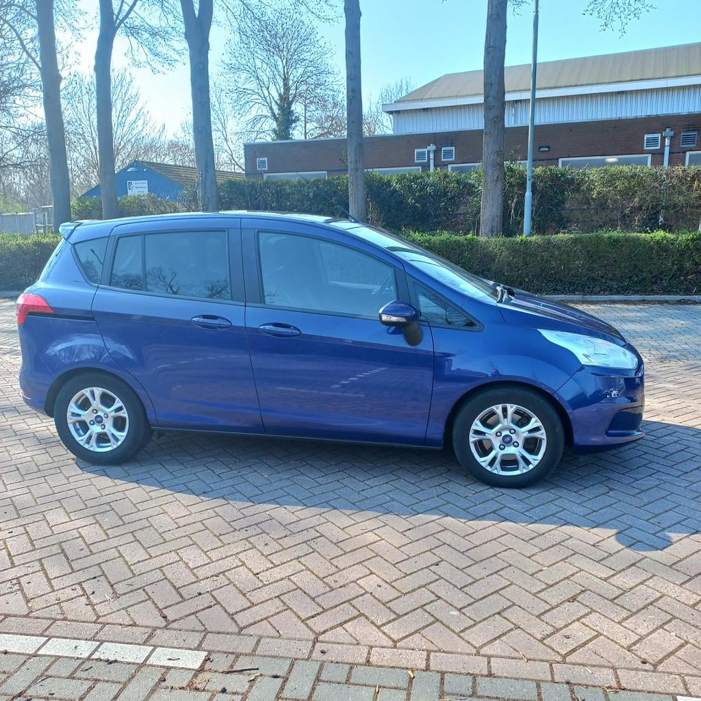 Ford B Max 1.0 92KW 2015 apk 05-2027 inruil mogelijk, Auto's, Ford, Voorwielaandrijving, Euro 5, Metallic lak, Handgeschakeld