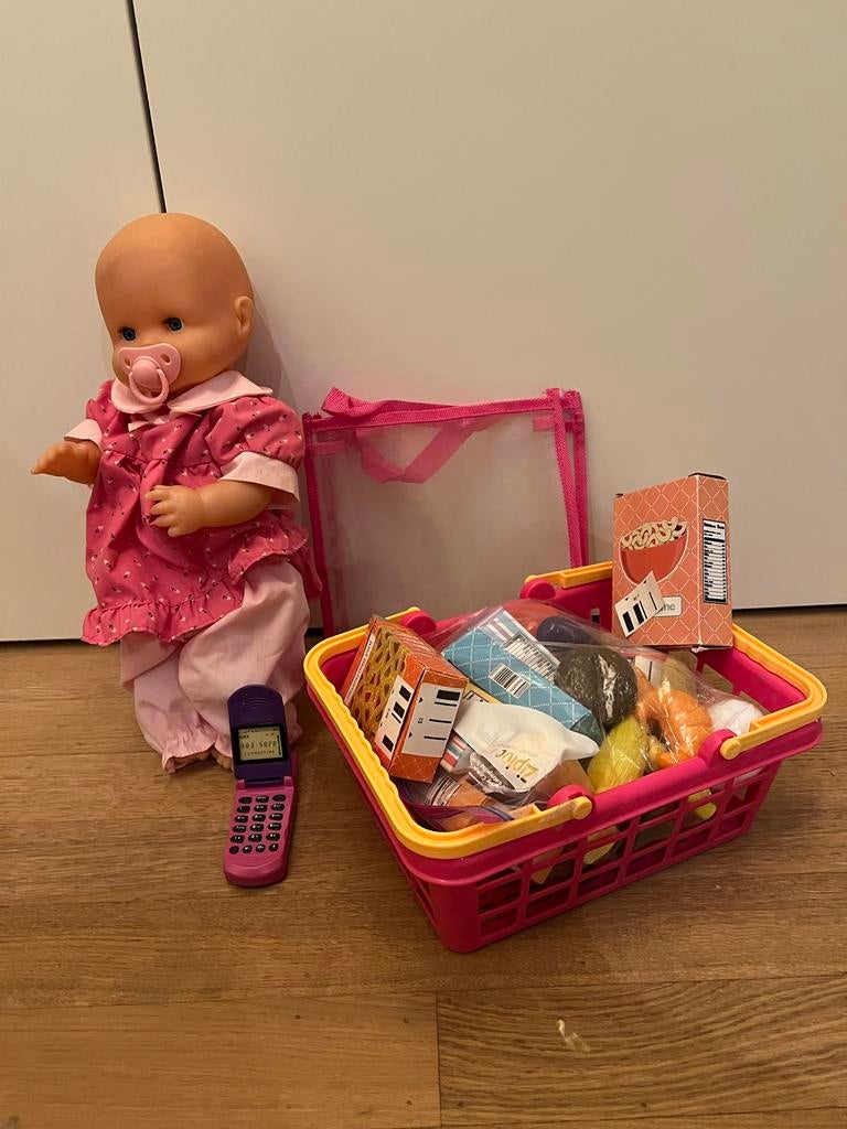 Babypop met accessoires, Ophalen, Gebruikt, Babypop