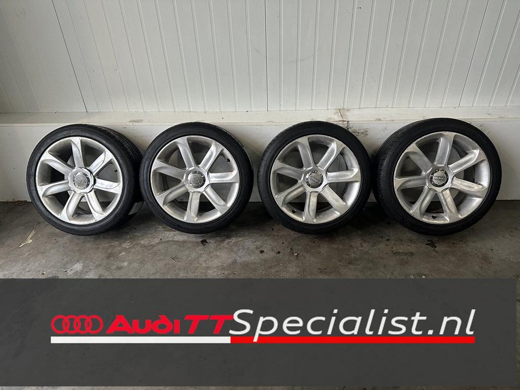 Zomerbanden set op 18" originele Turbine velgen Audi TT MK2, Auto-onderdelen, Banden en Velgen, Banden en Velgen, Zomerbanden