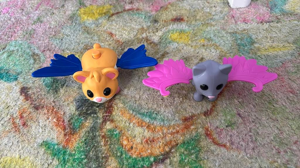 Adopt me mcdonalds speelgoed, Verzamelen, Speelgoed, Ophalen, Zo goed als nieuw