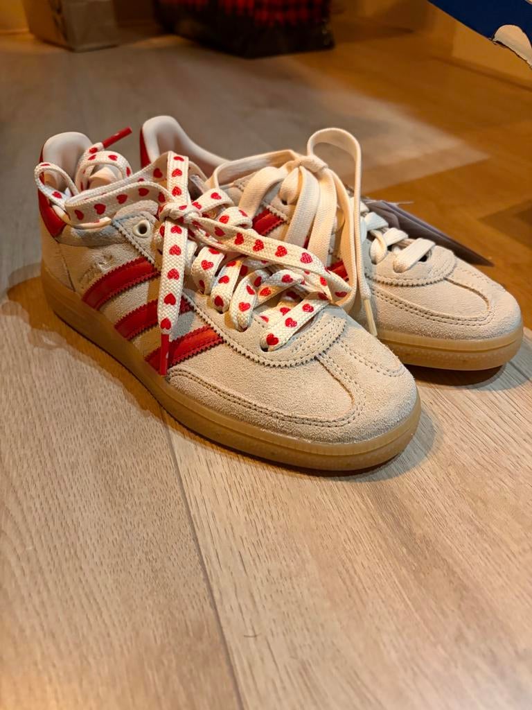 Adidas Handball Spezial size 38, Ophalen of Verzenden, Nieuw, Beige, Sneakers of Gympen