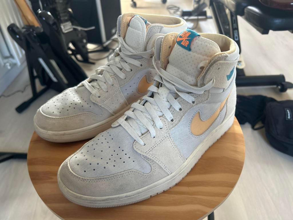 Nike Air Jordan 1 Zoom Air CMFT orewood brown, Ophalen of Verzenden, Gedragen, Wit, Sneakers of Gympen