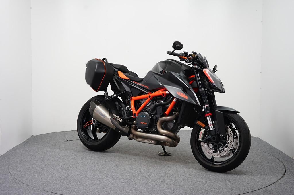 KTM 1290 SUPER DUKE R (bj 2021), Bedrijf, 1301 cc, Meer dan 35 kW, Naked bike