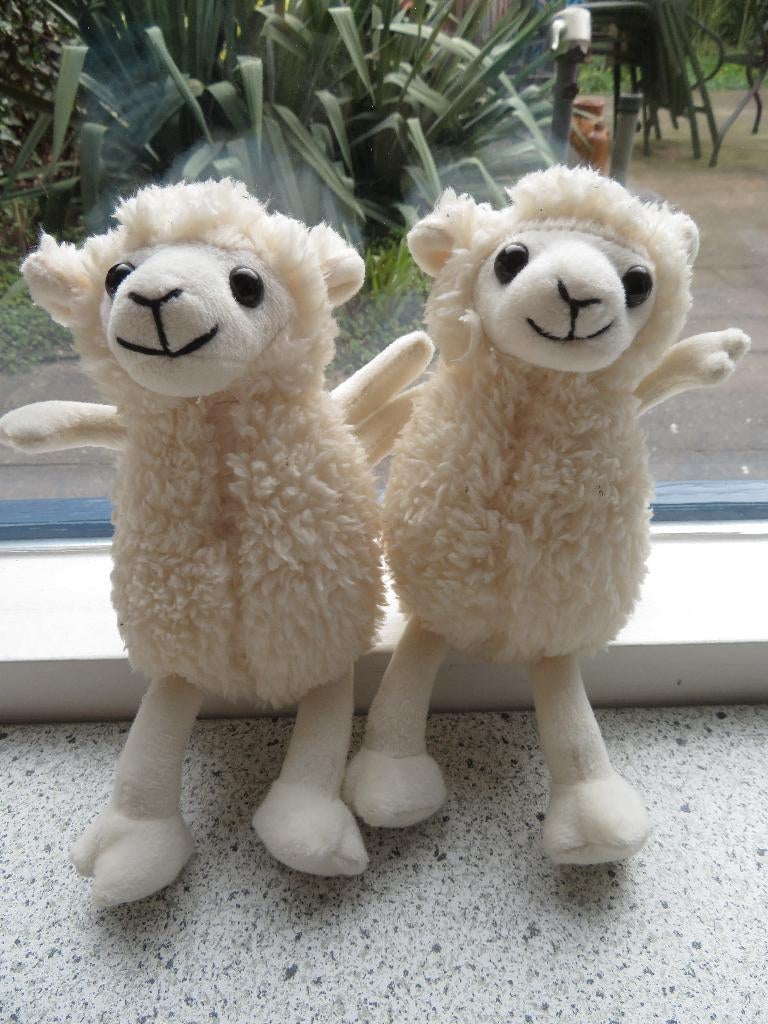 2 x Schaap of schaapje merk Geharo Drempt meten ca 18 cm, Ophalen of Verzenden, Zo goed als nieuw, Overige typen