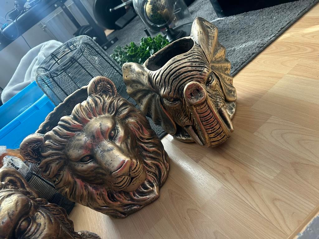 Decoratieve Potten: Leeuw, Olifant, Aap - Goudkleurig, Overige materialen, Overige kleuren, Ophalen of Verzenden, Zo goed als nieuw