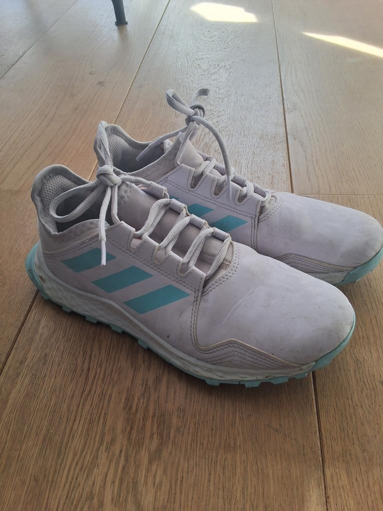 Hockey schoenen, Sport en Fitness, Hockey, Ophalen of Verzenden, Gebruikt, Schoenen