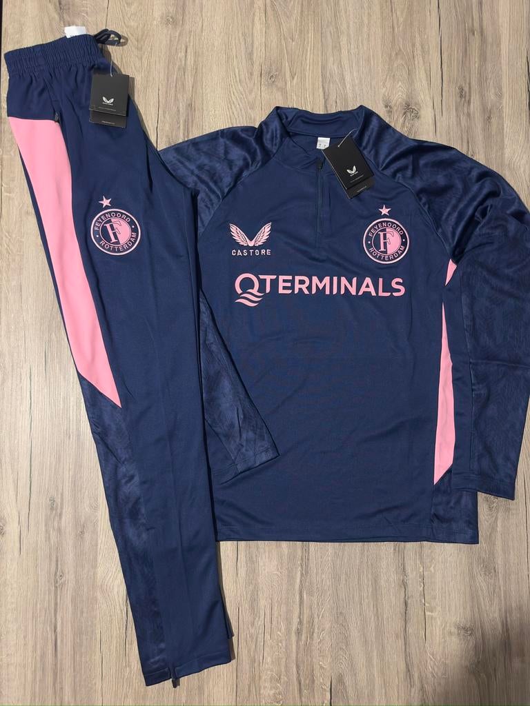Feyenoord traningspak 134-140, Maat XS of kleiner, Ophalen of Verzenden, Nieuw
