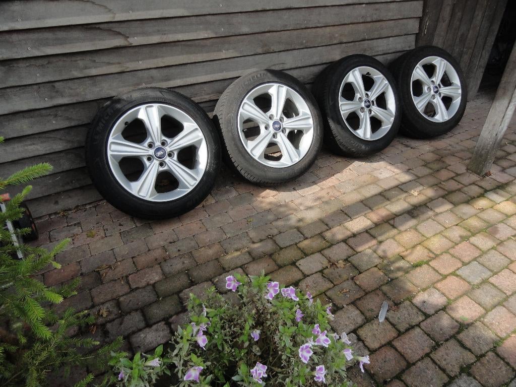 Ford Focus, c-Max alu velgen origineel, zomerbanden 17 inch, Auto-onderdelen, Banden en Velgen, Ophalen, Gebruikt, Banden en Velgen