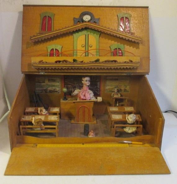 antieke automaat schooltje porseleinen poppetjes, Antiek en Kunst, Ophalen