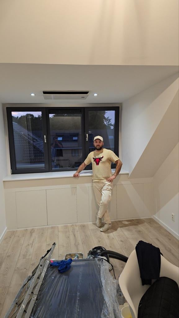 Stucwerk>schilderen>tegels>timmerman>loodgieter>Electra>dak, Garantie, Meubels