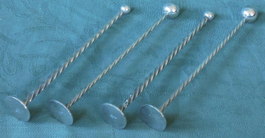 Nr G300: 4 Verzilverde tonicstampers (90), Ophalen of Verzenden