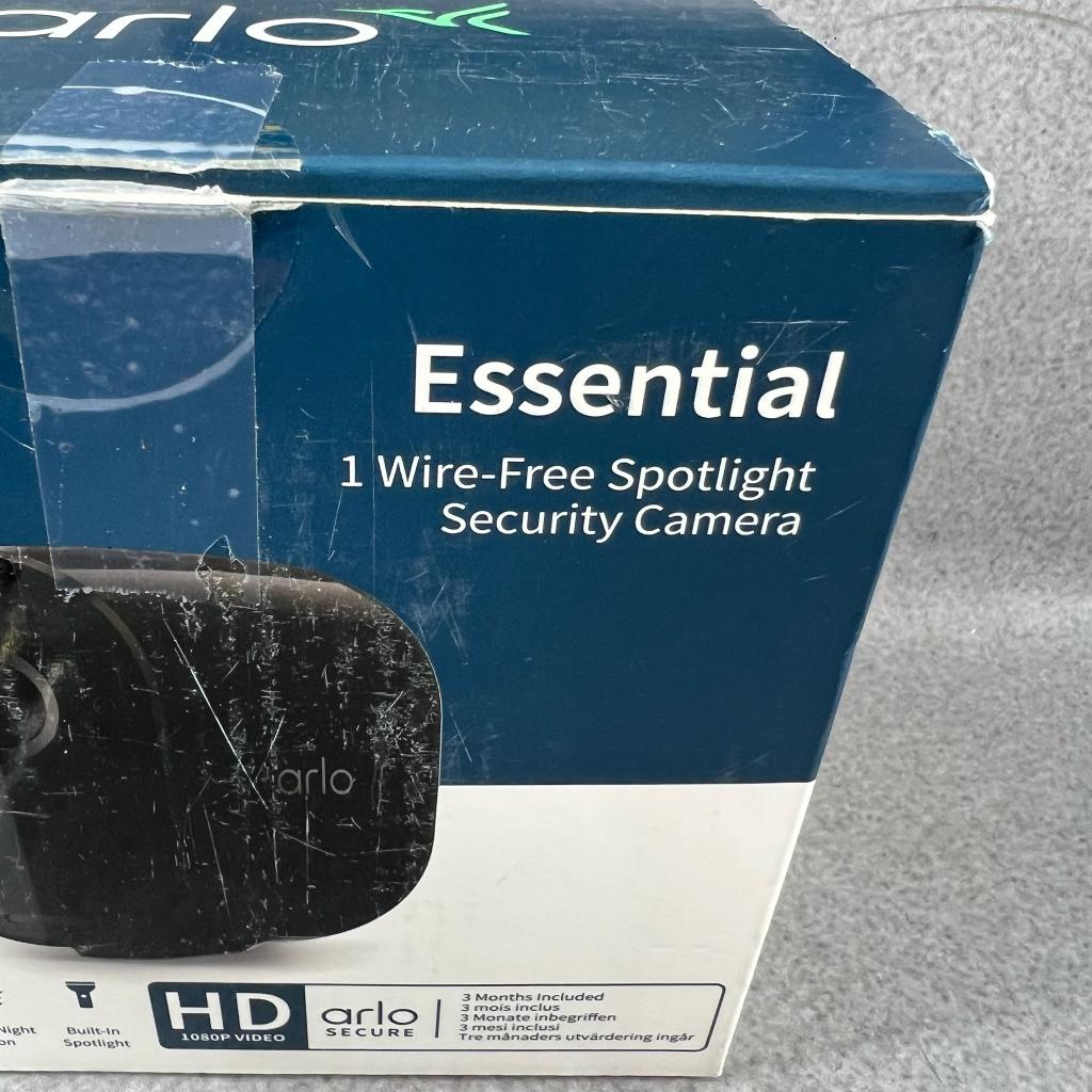 Arlo Essential 1 Wire-Free Spotlight Camera | 396022, Ophalen of Verzenden, Gebruikt, Buitencamera