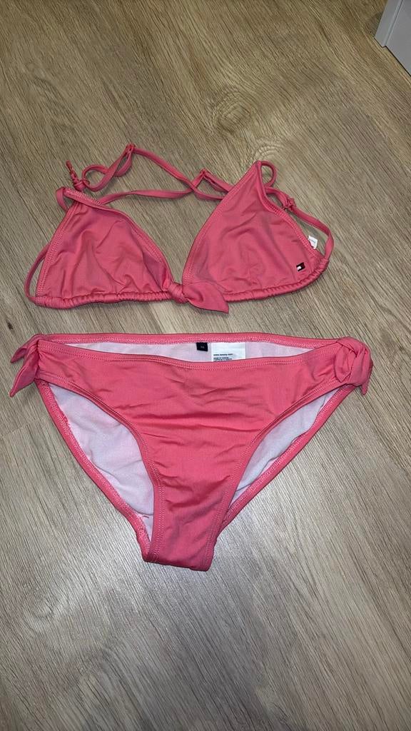 Tommy Hilfiger Bikini - Maat 164, Bikiniset, Meisje, Ophalen of Verzenden, Zo goed als nieuw