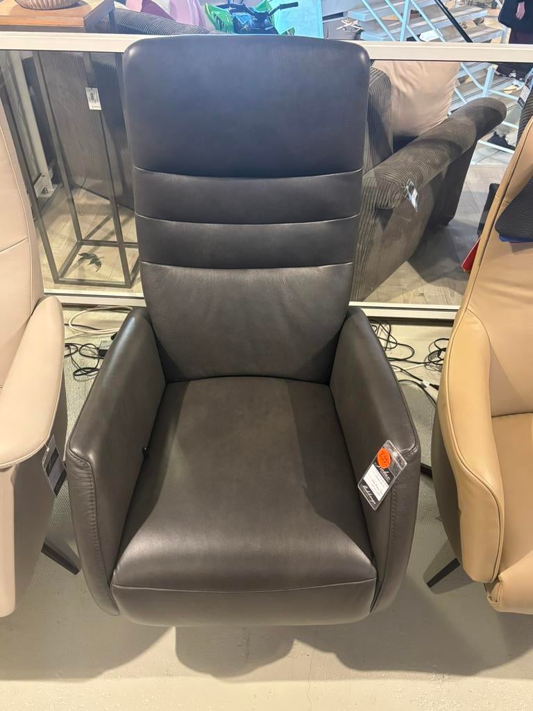 Relaxfauteuil F3-300 N in extra large in gasveer verstelling, Huis en Inrichting, Fauteuils, Nieuw, Leer, 50 tot 75 cm, Minder dan 75 cm