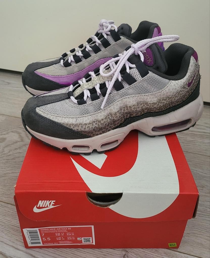 Nike Air Max 95 WMNS "Safari Viotech" - Maat 38, Verzenden, Beige, Nike, Zo goed als nieuw
