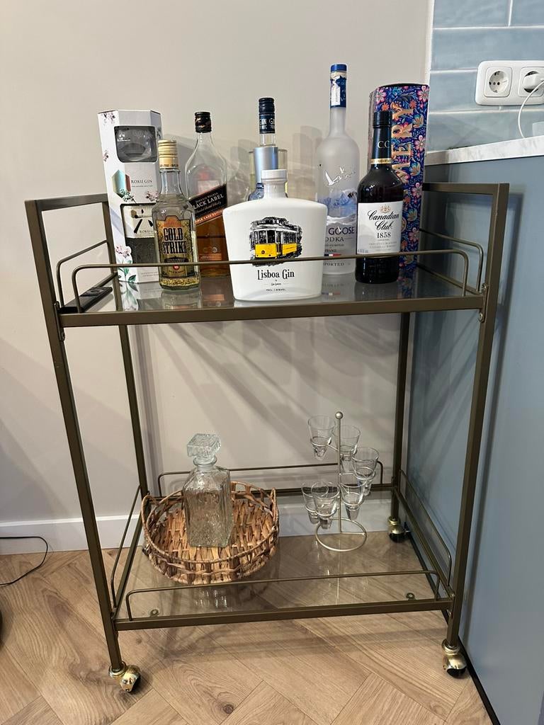 Drank karretje, Ophalen, 200 cm of meer, Zo goed als nieuw, 25 tot 50 cm