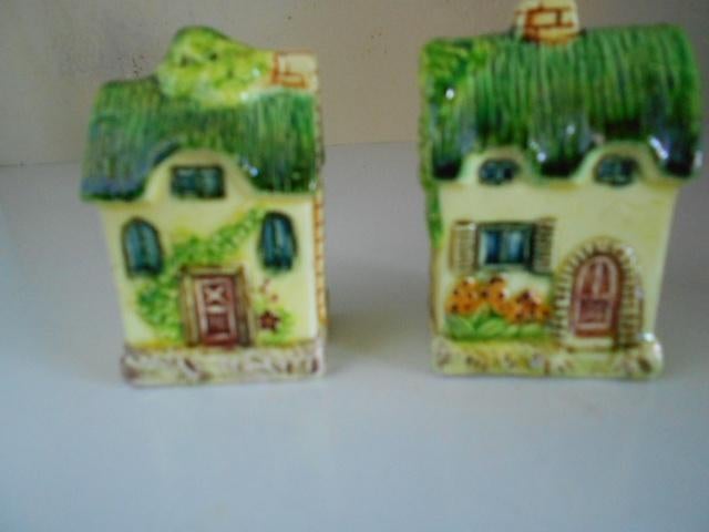 ANTIEK JAPANS  KEUKEN PEPER EN ZOUT STEL  HUISJES CA 1930, Ophalen of Verzenden, Gebruikt