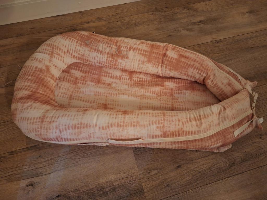 Duckatot Deluxe Baby Nestje - Roze/Wit, Kinderen en Baby's, Babywiegjes en Ledikanten, Ophalen, Zo goed als nieuw