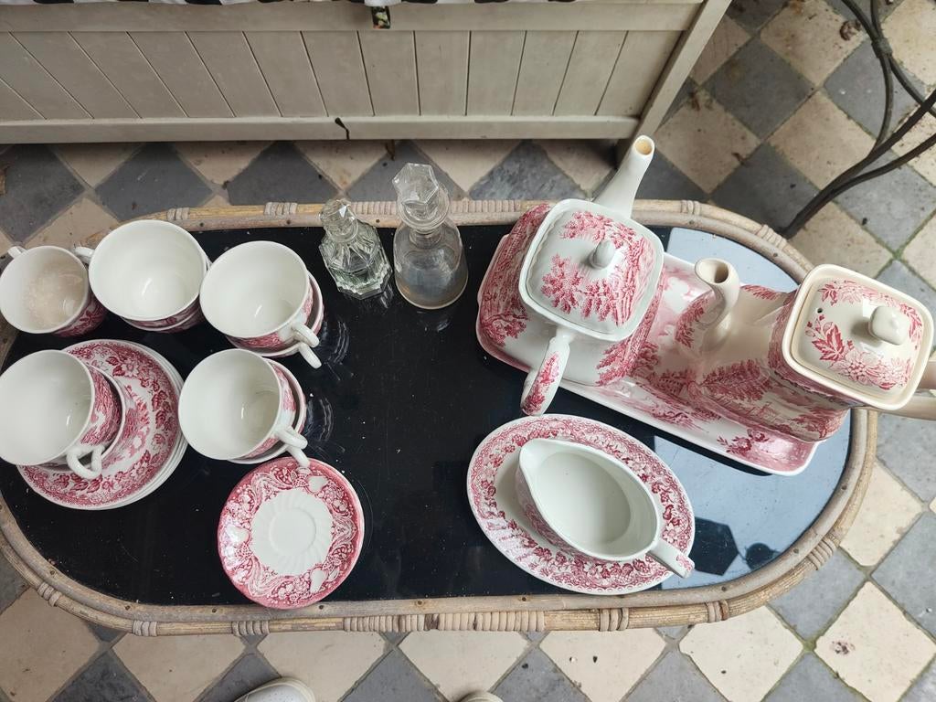 Diverse servies delen van bekende roze Engelse serviezen., Antiek en Kunst, Ophalen of Verzenden