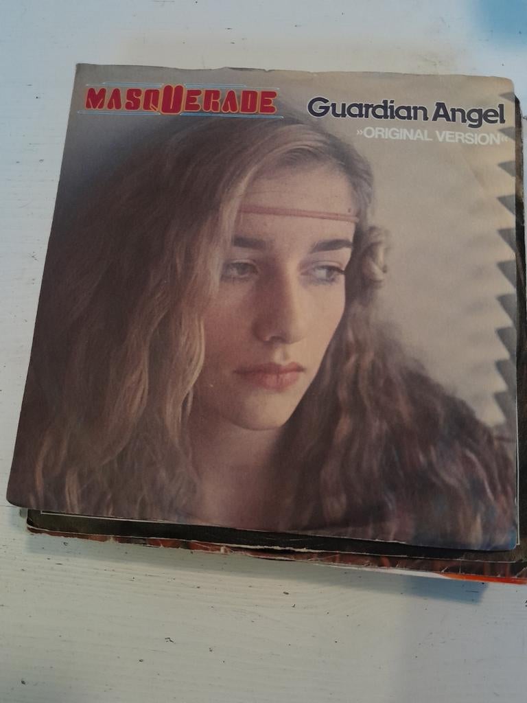 Guardian angel 7 inch masquerade, Ophalen of Verzenden, Zo goed als nieuw, Pop