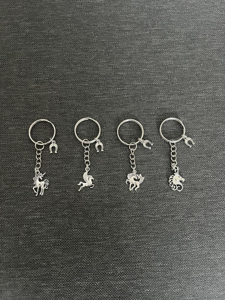 Sleutelhanger paard, pony, unicorn, eenhoorn, met hoefijzer, Ophalen of Verzenden, Nieuw, Dier of Natuur