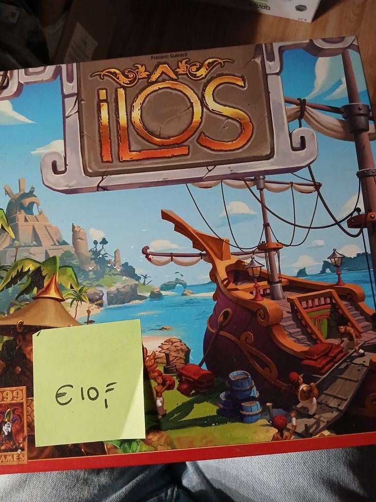 Ilos Bordspel, Hobby en Vrije tijd, Gezelschapsspellen | Bordspellen, Drie of vier spelers, Ophalen of Verzenden, Gebruikt, 999 Games