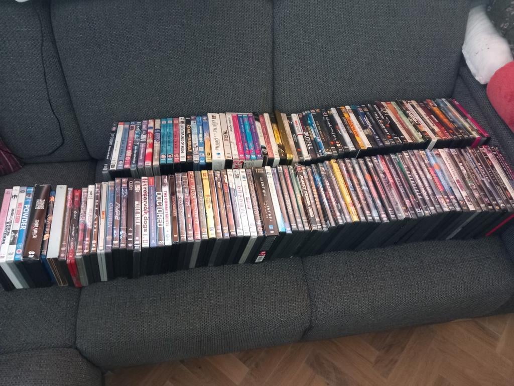 100+ diverse dvd's series en films, Alle leeftijden, Ophalen of Verzenden, Gebruikt