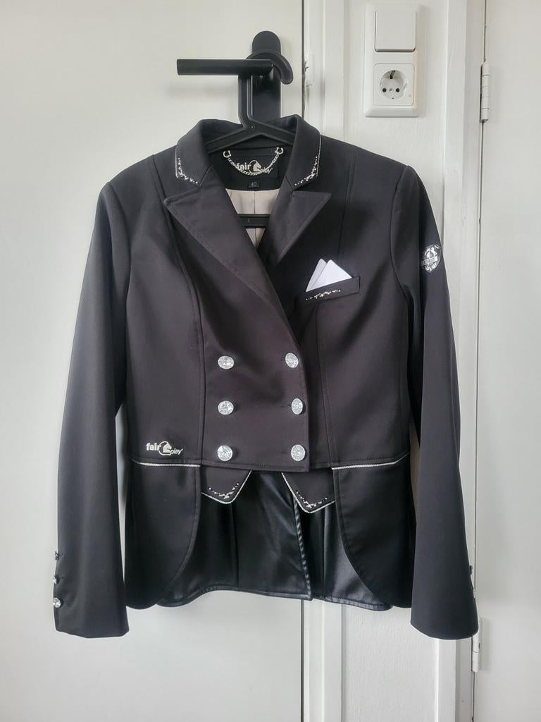 Nieuw Fair play wedstrijdjasje 40, Dieren en Toebehoren, Ophalen of Verzenden, Nieuw, Dressuur, Bovenkleding