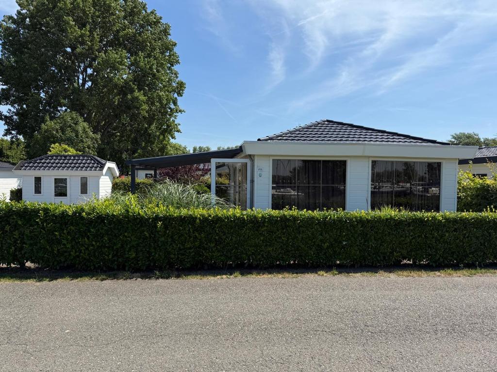 Chalet EuroParcs De Biesbosch te koop Verhuur mogelijk, Tot en met 4