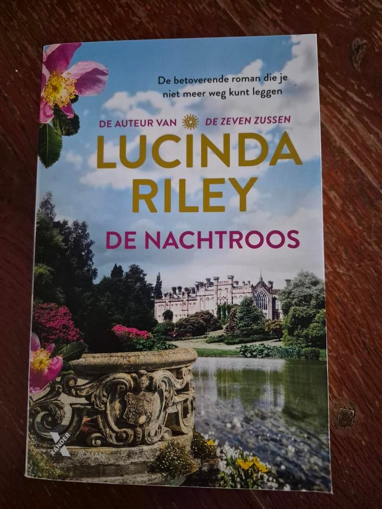 Lucinda Riley - De nachtroos, Ophalen, Lucinda Riley, Zo goed als nieuw, Amerika