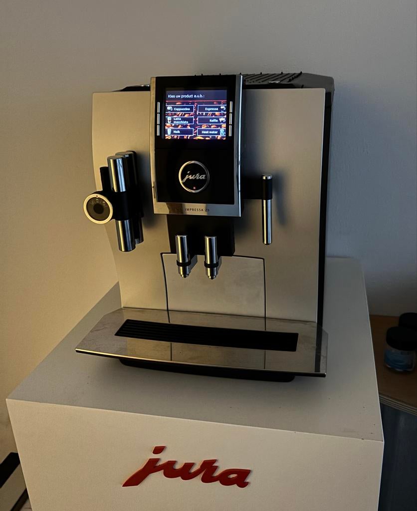 Jura Z9 - 6 maanden garantie, Witgoed en Apparatuur, Koffiezetapparaten, Ophalen, Afneembaar waterreservoir, Espresso apparaat