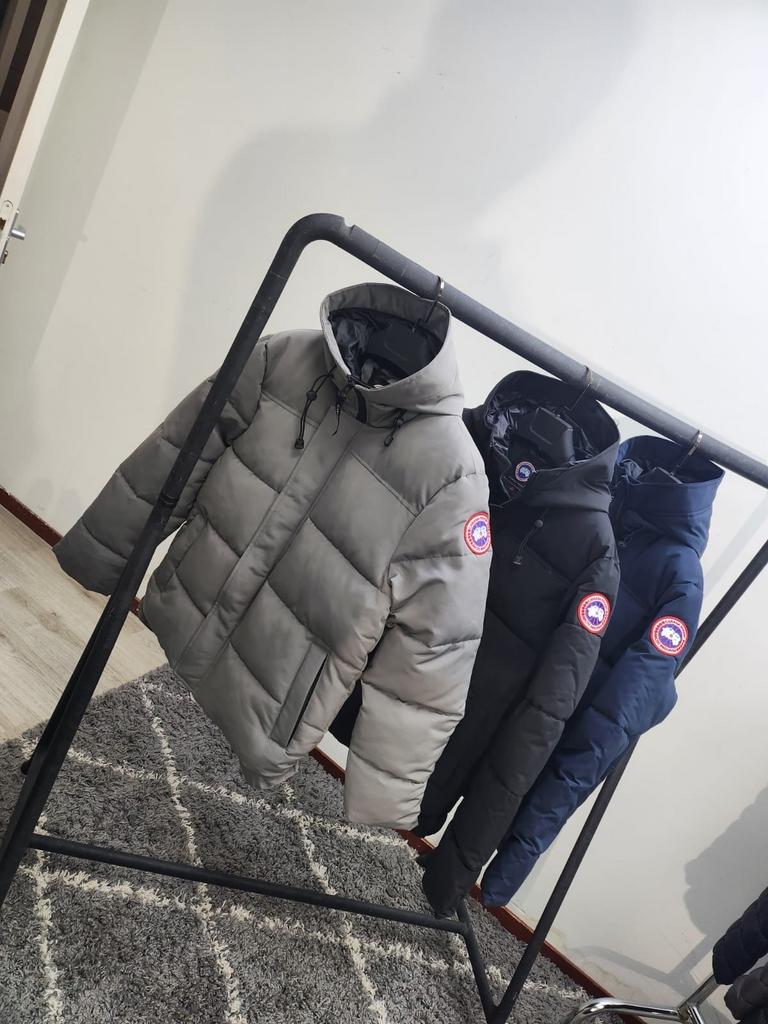 Canada Goose jassen - Zo goed als nieuw!, Ophalen of Verzenden, Zo goed als nieuw, Overige maten, Overige kleuren