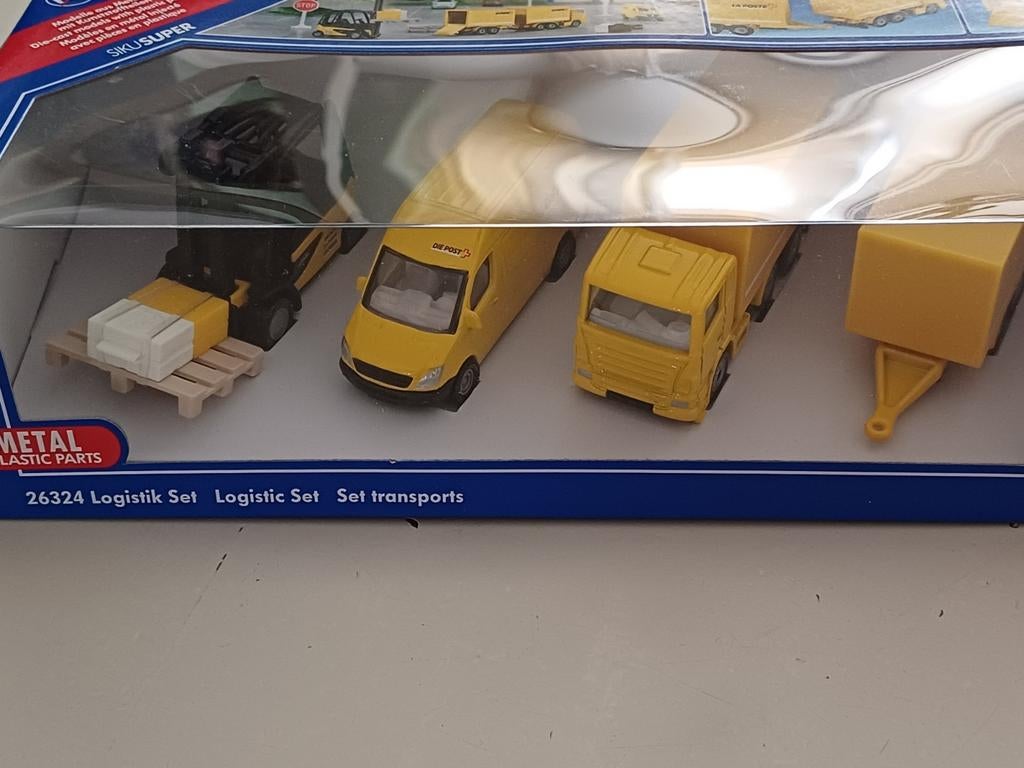 Siku SWISS 'Die Post' logistiek set 26324 Zwitserland NIEUW, Hobby en Vrije tijd, Modelauto's | Overige schalen, Ophalen of Verzenden
