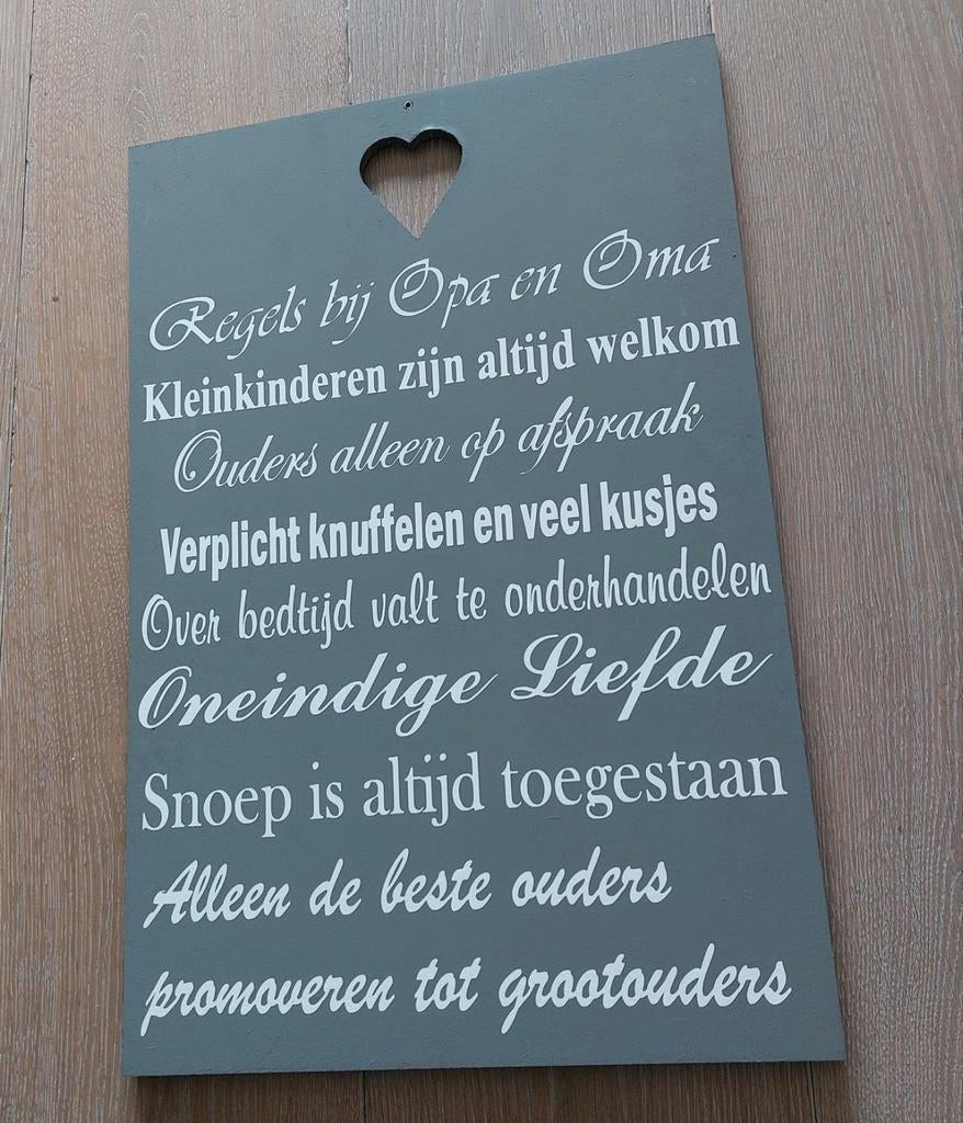 Te Koop Nw Houten Bord Regels bij Opa en Oma 9.00 Weesp, Ophalen, Nieuw