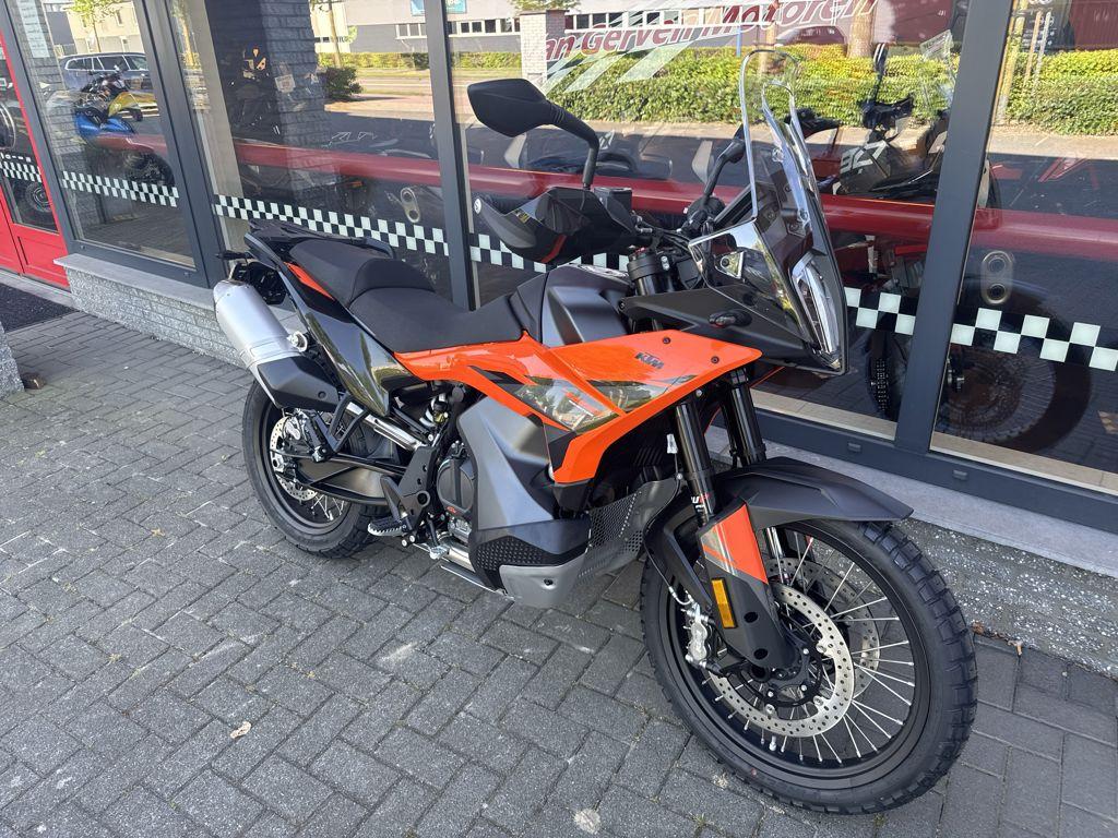 KTM 790 ADVENTURE 2025, Bedrijf, Toermotor