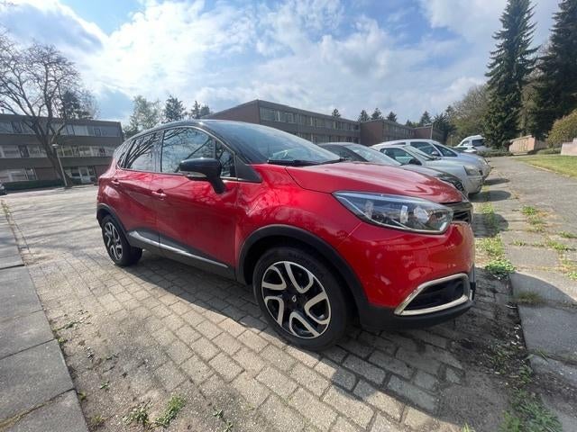 Renault Captur TCe 120pk 2016 Rood, Auto's, Voorwielaandrijving, 118 pk, 4 cilinders, 1200 kg