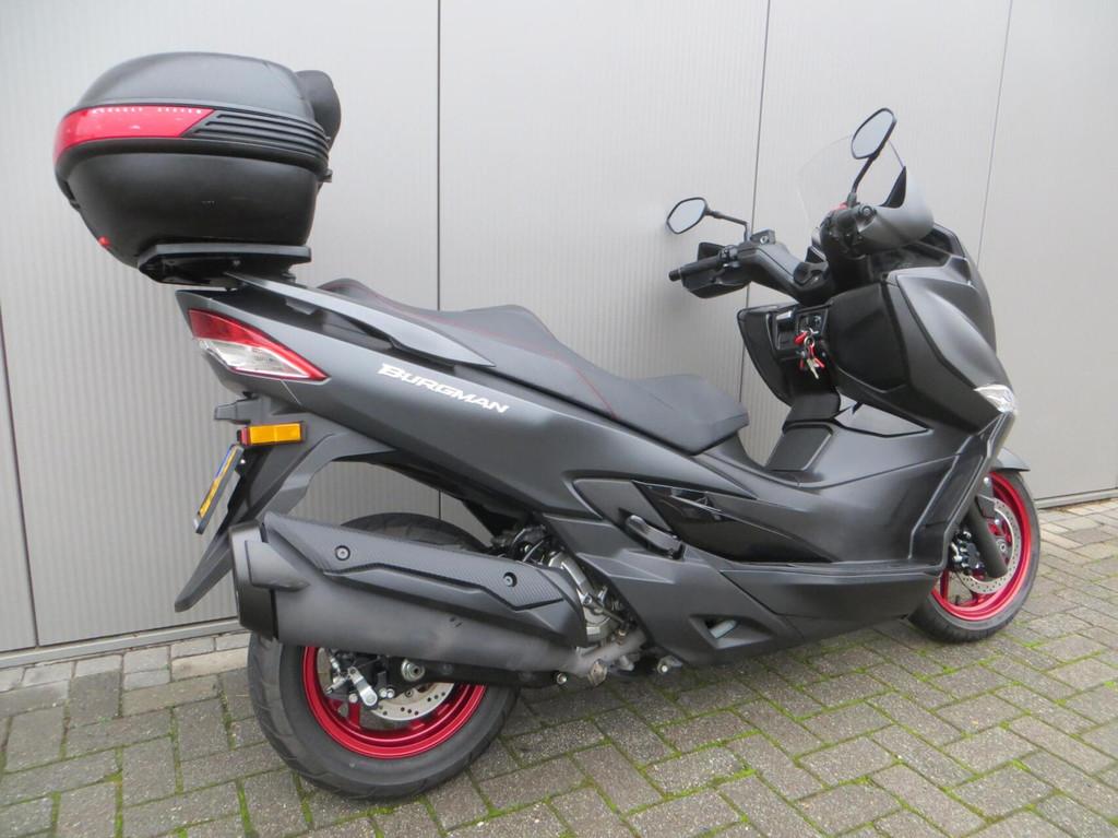 Suzuki 400A Burgman, Motoren, Motoren | Suzuki, 400 cc, Bedrijf, 12 t/m 35 kW, LED Verlichting