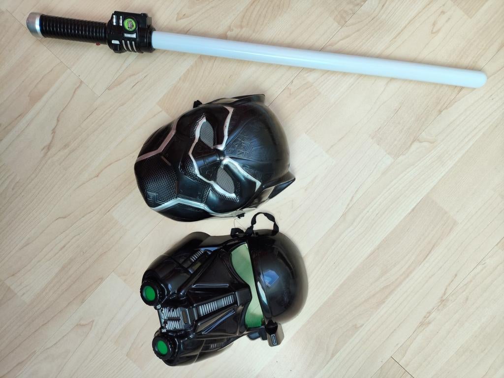 Starwars maskers en lichtgevend lichtzwaard, Ophalen of Verzenden, Overige typen