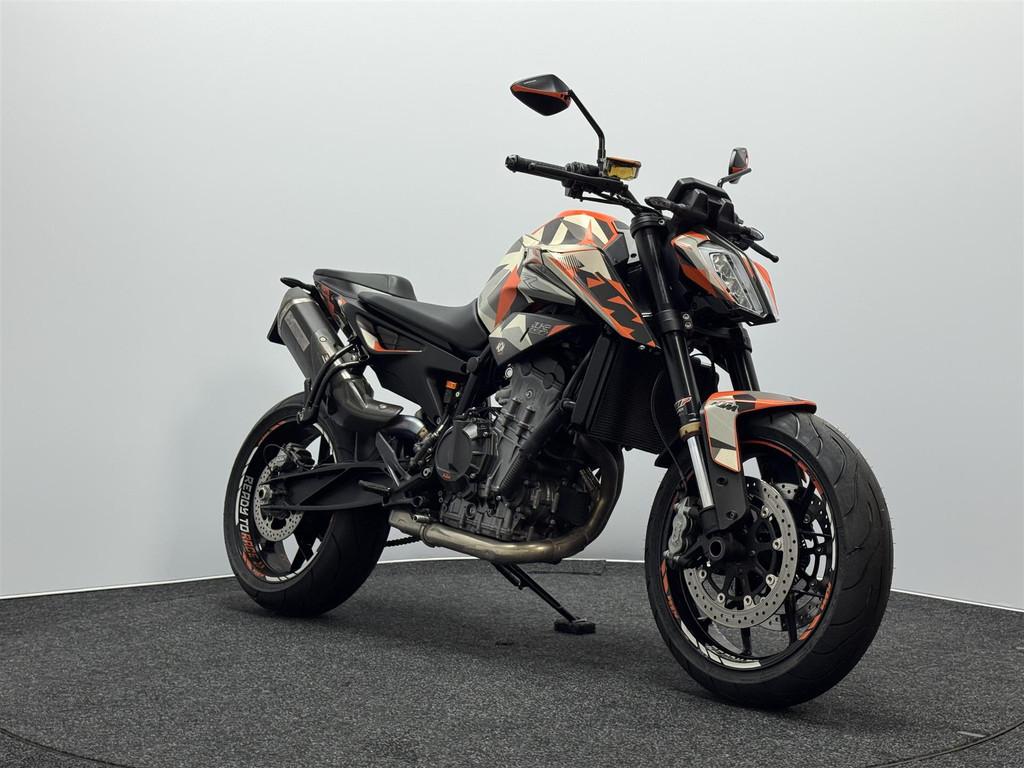 KTM 890 DUKE L - foto 3