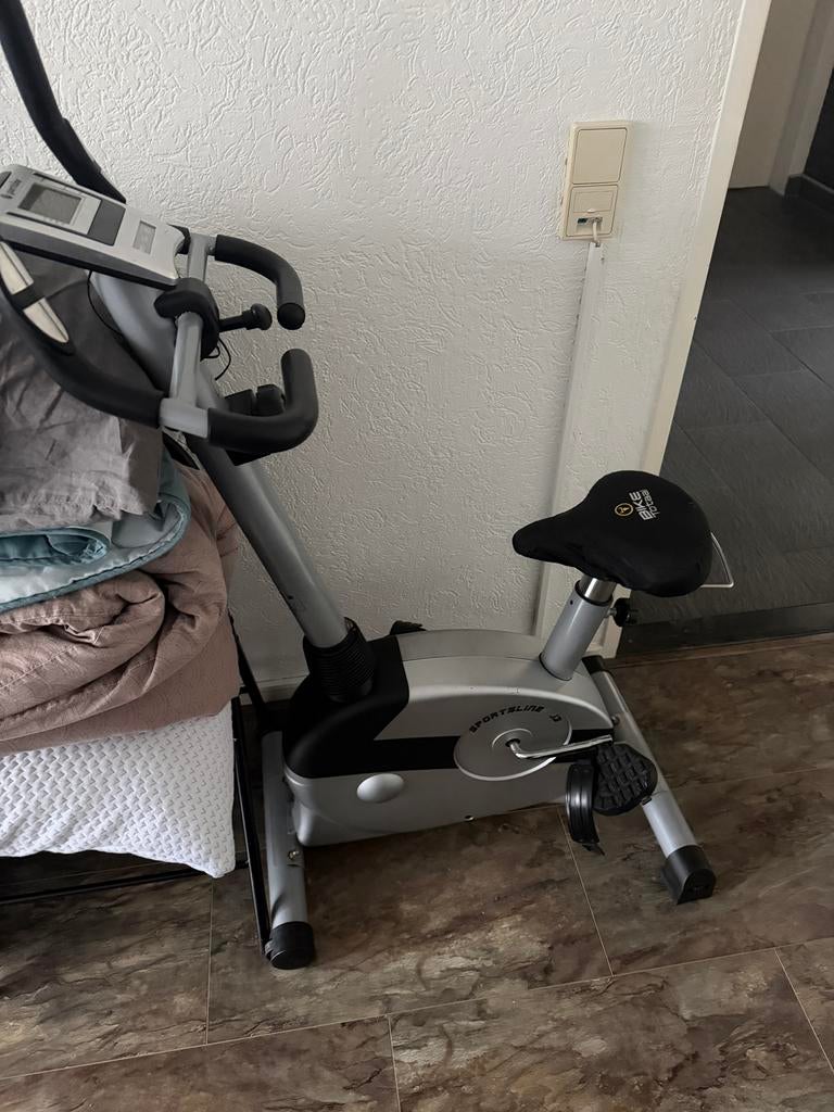 Hometrainer, Sport en Fitness, Fitnessapparatuur, Ophalen of Verzenden, Zo goed als nieuw