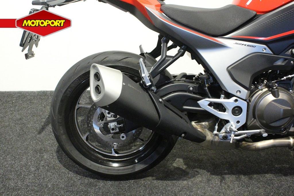 QJMOTOR SRK 600 - foto 3