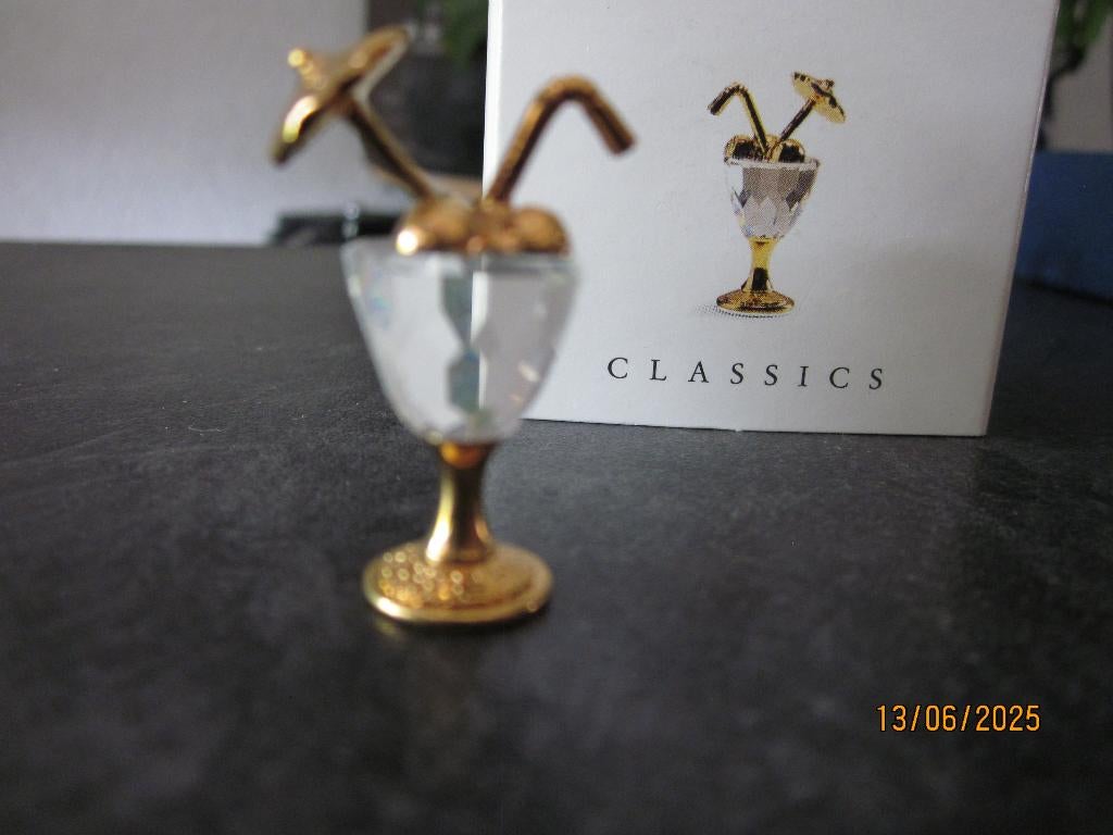 Swarovski Memorie Ijscoupe incl doos & certificaat, Verzamelen, Ophalen of Verzenden, Nieuw, Figuurtje