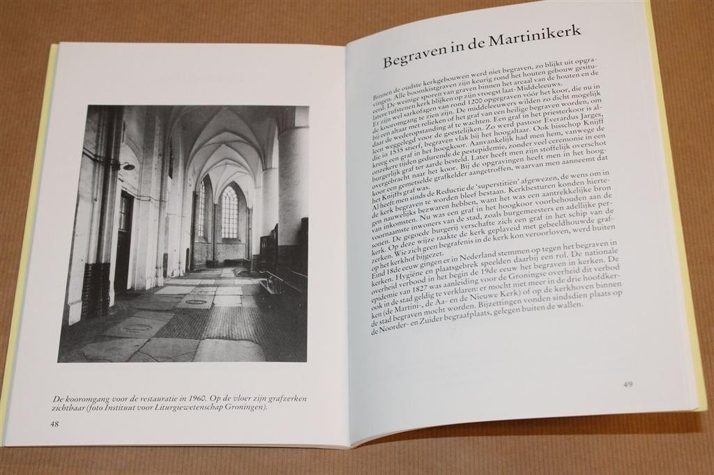De Martini — Kerk & Toren Groningen, Ophalen of Verzenden, Gelezen