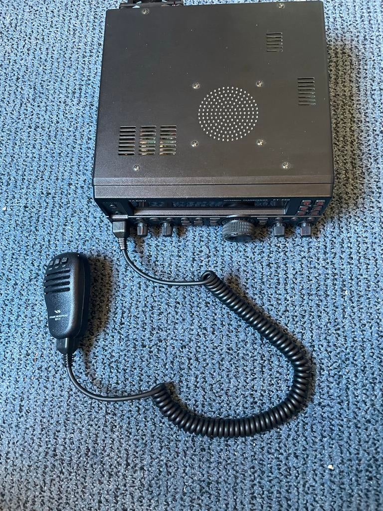 Yaesu FT-450 HF/50MHz Transceiver - in Mint condition.  100%, Telecommunicatie, Zenders en Ontvangers, Ophalen of Verzenden, Zo goed als nieuw