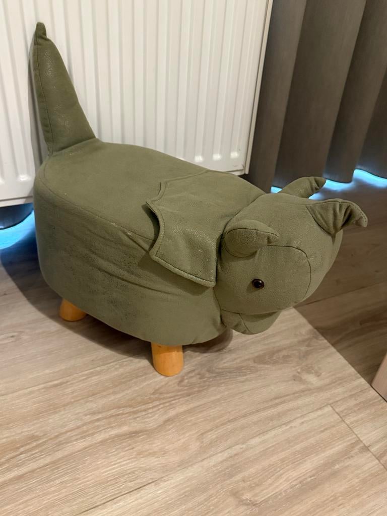 Leuke neushoorn poef - voetenbankje voor kinder- of woonkame, Minder dan 50 cm, Gebruikt, 50 tot 75 cm, Ophalen of Verzenden