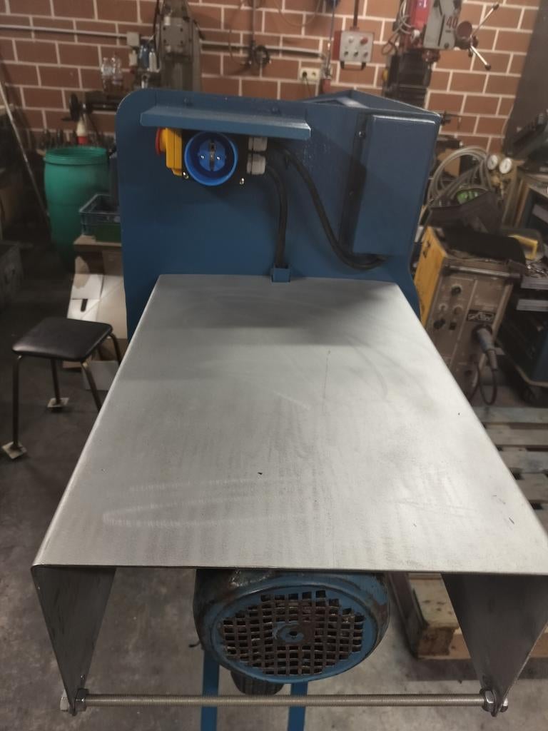 Dwangmenger, Ophalen, Nieuw