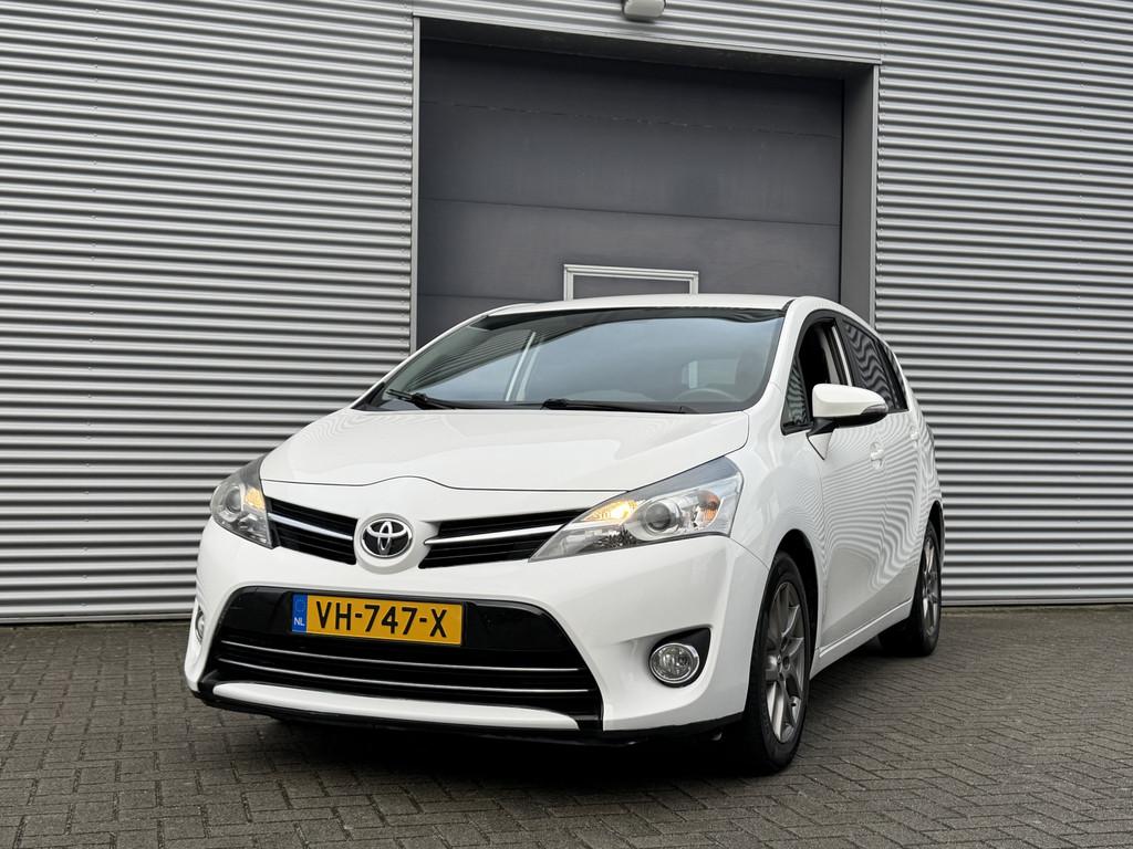 Toyota Verso 2.0 D-4D Business I Grijs Kenteken I Navi I Cam, Gebruikt, Zwart, 4 cilinders, Wit