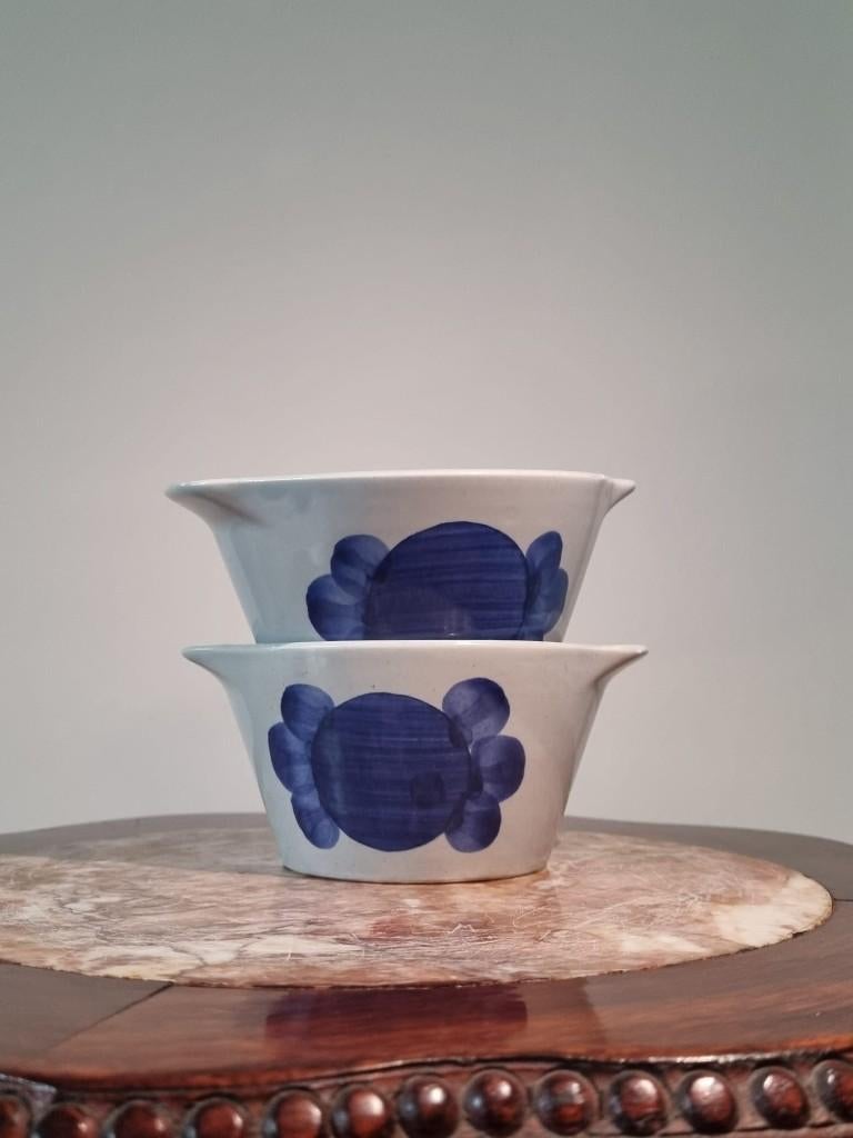 Stoneware kom (2) - handgeschilderd bosbessen blauw- uniek, Keramiek, Ophalen of Verzenden, Zo goed als nieuw, Kom(men)