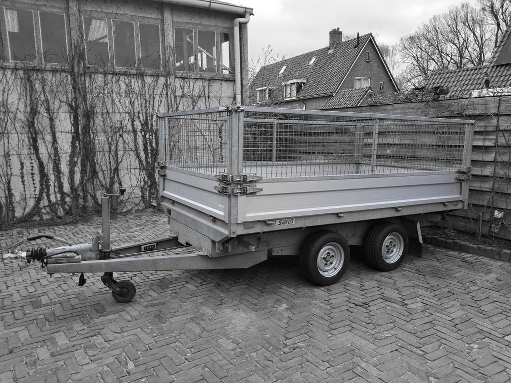 Kipper driezijdig-Saris met loofrekken, Ophalen, Gebruikt